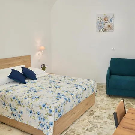 Santa Filomena B&B 라테르자